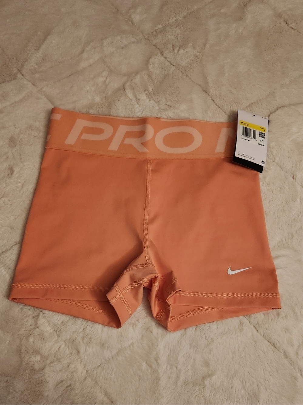 Nike Pro Sculpt Shorts - Picture 2 of 4